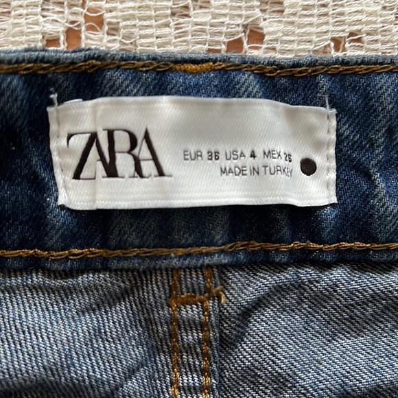 Zara Paneled Jeans High Rised Tapered Leg Slim Fit Mid Blue Size 4 NWT - Picture 6 of 11